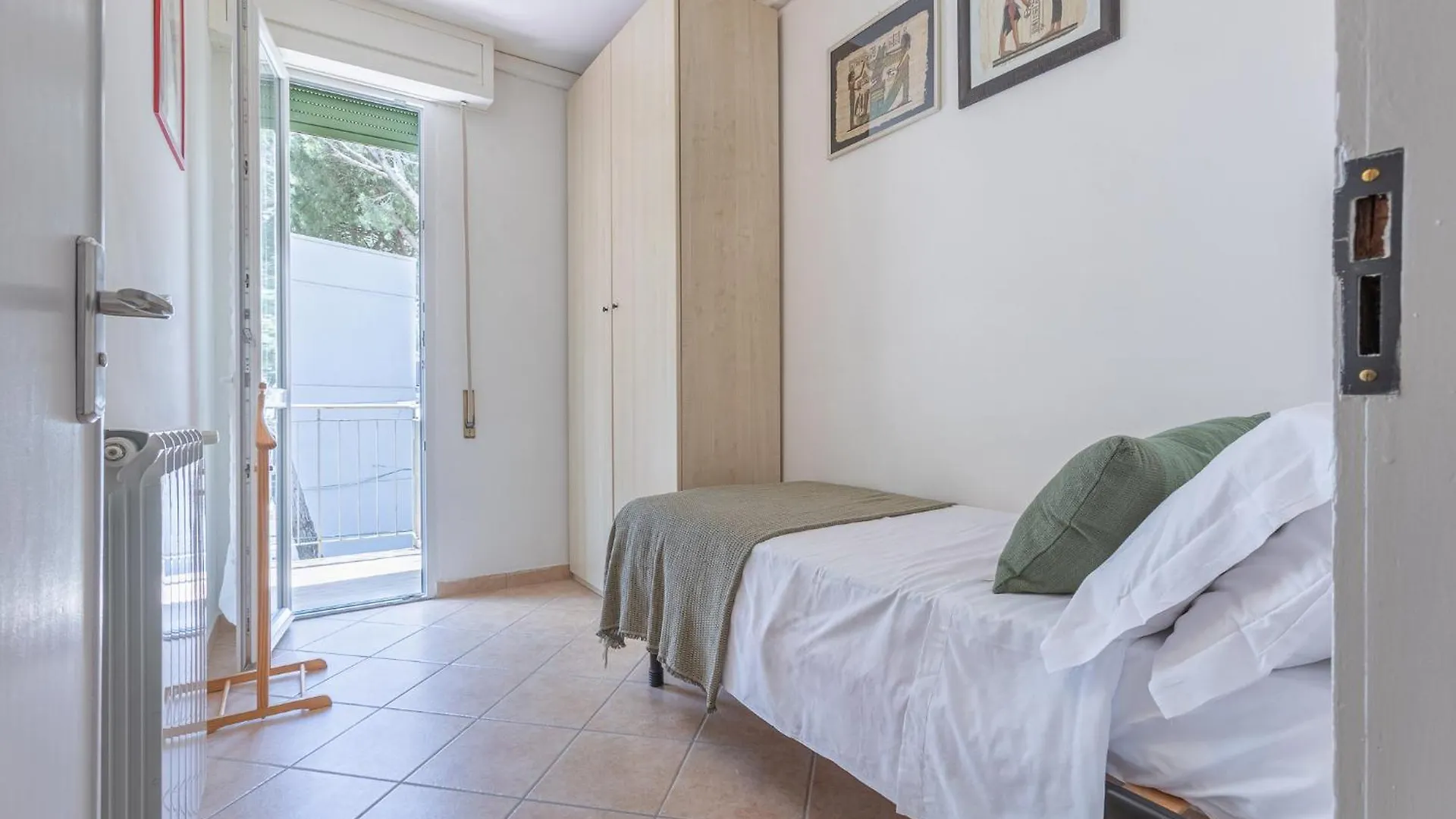 Apartamento Lido Degli Estensi Flat Con Balcone E Parcheggio!